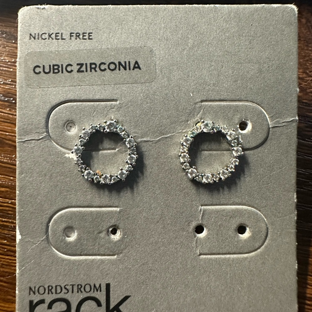 Delicate Simple Design Cubic Zirconia Paved Round Stud Earings